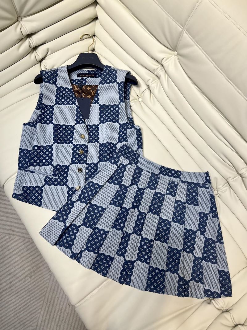 Louis Vuitton Dress Suits